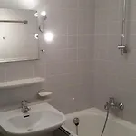 Wittelsbacherstrasse 10 *