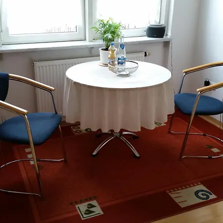 Wittelsbacherstrasse 10 Apartamento *