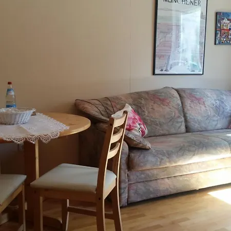 Wittelsbacherstrasse 10 *