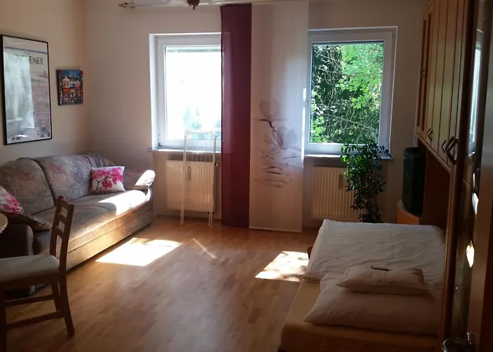 Wittelsbacherstrasse 10 Apartment